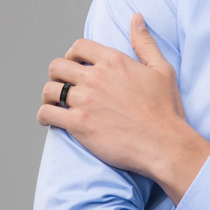 TreasureFineJewelers Rings Stainless Steel Polished and Hammered Black IPplated 7mm Band