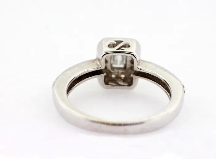 FULLERS PURCHASE FROM PUBLIC Rings 14W 34TW DIA ENG RING