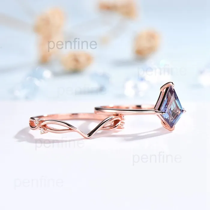 PENFINE Rings Unique Alexandrite Engagemnt Ring Set Solitaire Kite Cut Alexandrite Bridal Set