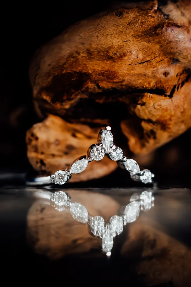 Finco Metals Rings 14k White Gold Diamond V Band