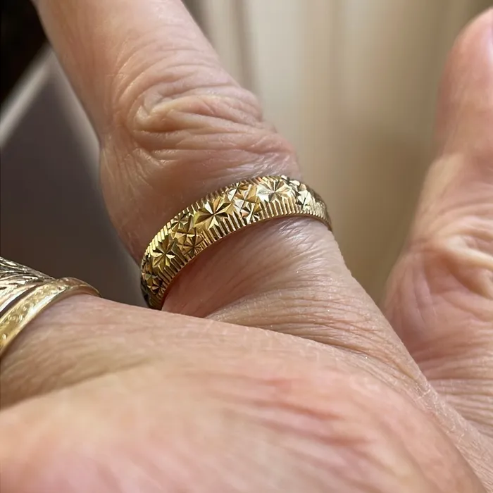 Rings Vintage Paris Jewelry Engraved Star Band 9K Gold Vintage Rings Vintage Paris Jewelry Engraved Star Band 9K Gold Vintage