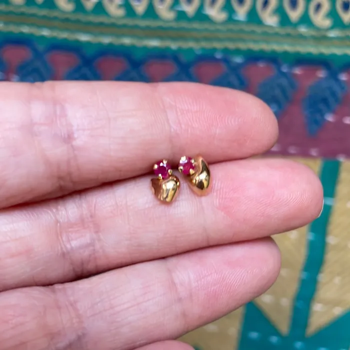 Ruby Swirl Earrings 14k Gold Vintage Love Vintage Paris Earrings