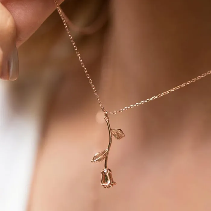 UrbanVinta Vintage Rose Necklace Necklaces UrbanVinta Vintage Rose Necklace Necklaces