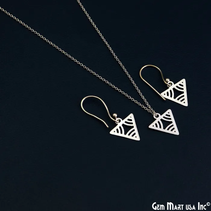 GemMartUSA Charm Necklaces Triangle Shape Charm Laser Finding Silver Plated Charm For Bracelets Pendants GemMartUSA Charm Necklaces Triangle Shape Charm Laser Finding Silver Plated Charm For Bracelets Pendants