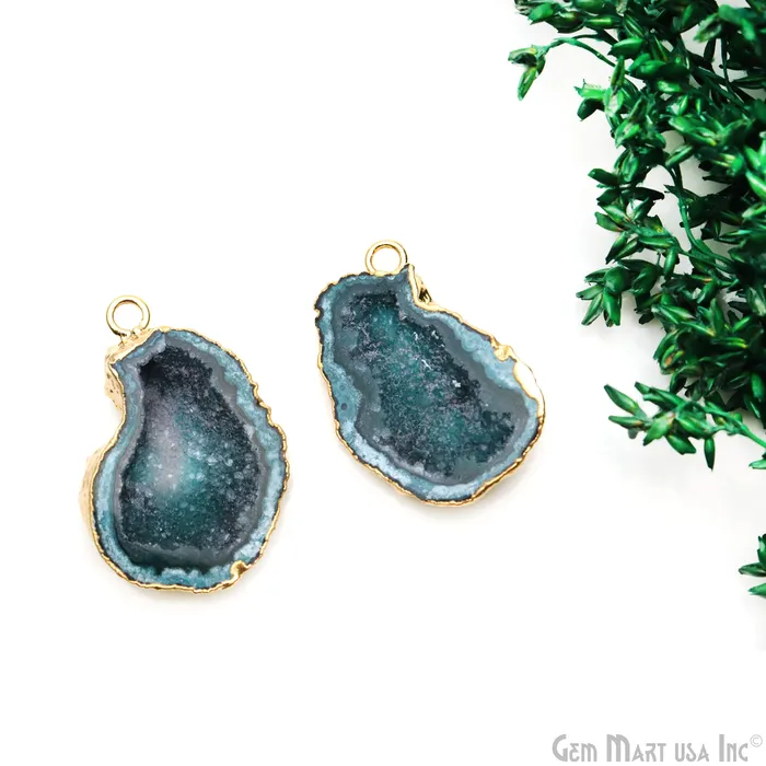 Geode Druzy 31x21mm Organic Silver Electroplated Single Bail Gemstone Earring Connector 1 Pair GemMartUSA Earrings Geode Druzy 31x21mm Organic Silver Electroplated Single Bail Gemstone Earring Connector 1 Pair GemMartUSA Earrings