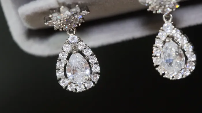 Lab Diamonds London Teardrop Earrings Diamond Earrings Diamond Earrings Tear drop Earrings Womens Diamond Earrings Earrings Pear Shape Earrings Earrings