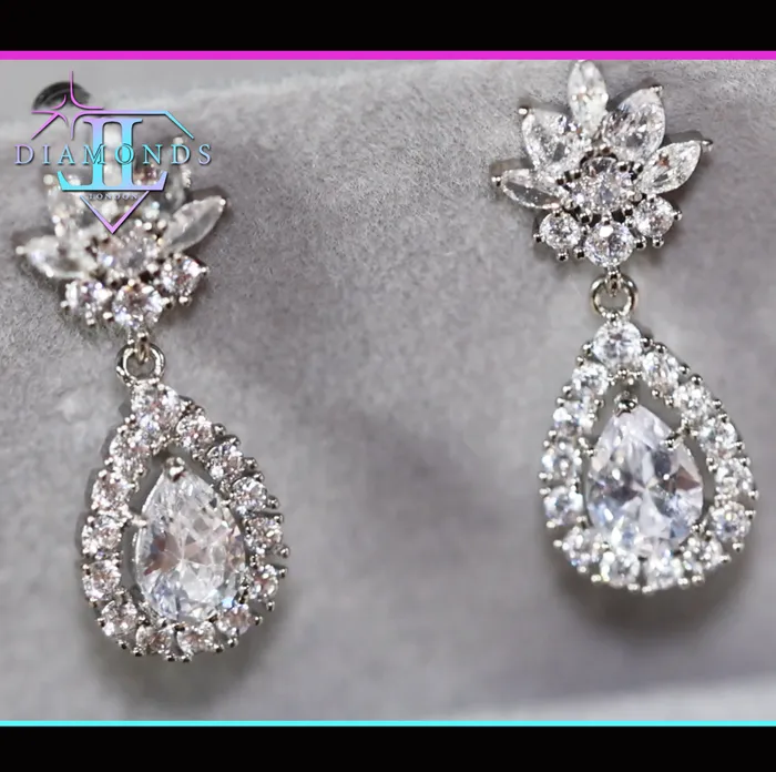 Lab Diamonds London Teardrop Earrings Diamond Earrings Diamond Earrings Tear drop Earrings Womens Diamond Earrings Earrings Pear Shape Earrings Earrings