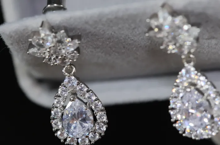 Lab Diamonds London Teardrop Earrings Diamond Earrings Diamond Earrings Tear drop Earrings Womens Diamond Earrings Earrings Pear Shape Earrings Earrings