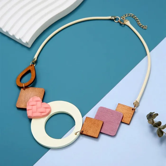Necklaces Sweet T 52 Geometric Wooden Pendant Ethnic Statement Bib Necklace for Women Girls Handmade Maxi NecklacesVintage Jewelry