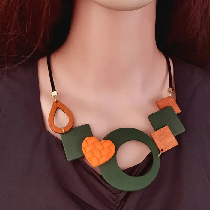 Necklaces Sweet T 52 Geometric Wooden Pendant Ethnic Statement Bib Necklace for Women Girls Handmade Maxi NecklacesVintage Jewelry