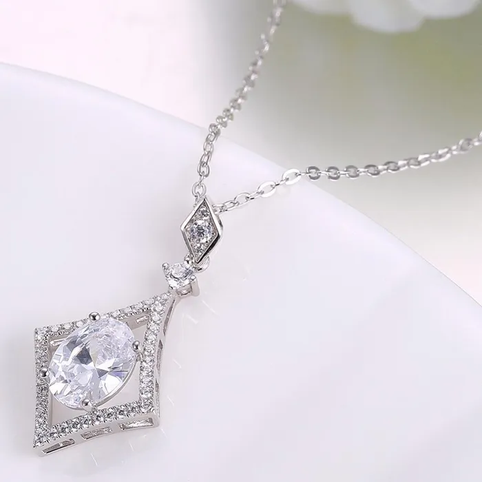Personalized Jewel Necklaces Womens 925 Sterling Silver Rhombus Design Necklace Fashion Jewelry for Party Trendy Girls Pendant Necklace