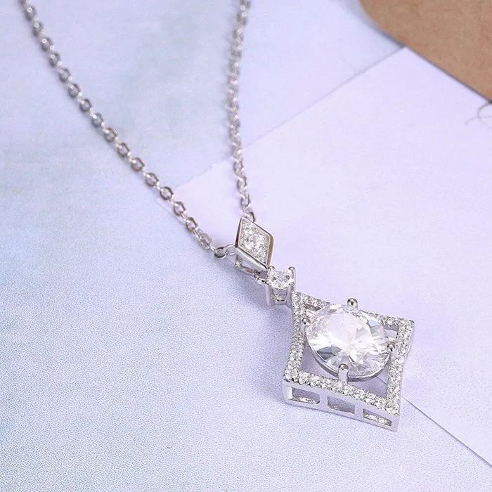 Personalized Jewel Necklaces Womens 925 Sterling Silver Rhombus Design Necklace Fashion Jewelry for Party Trendy Girls Pendant Necklace