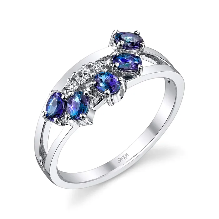 Rings Safiya Jewels Loves Tribute 18K White Gold Natural Alexandrite Ring Rings Safiya Jewels Loves Tribute 18K White Gold Natural Alexandrite Ring