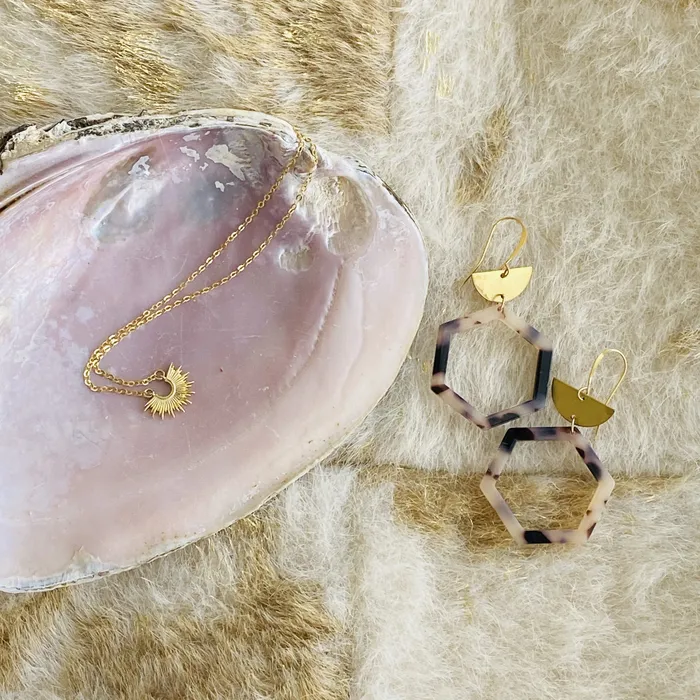 Sarah Belle Earrings Winnie Earrings
