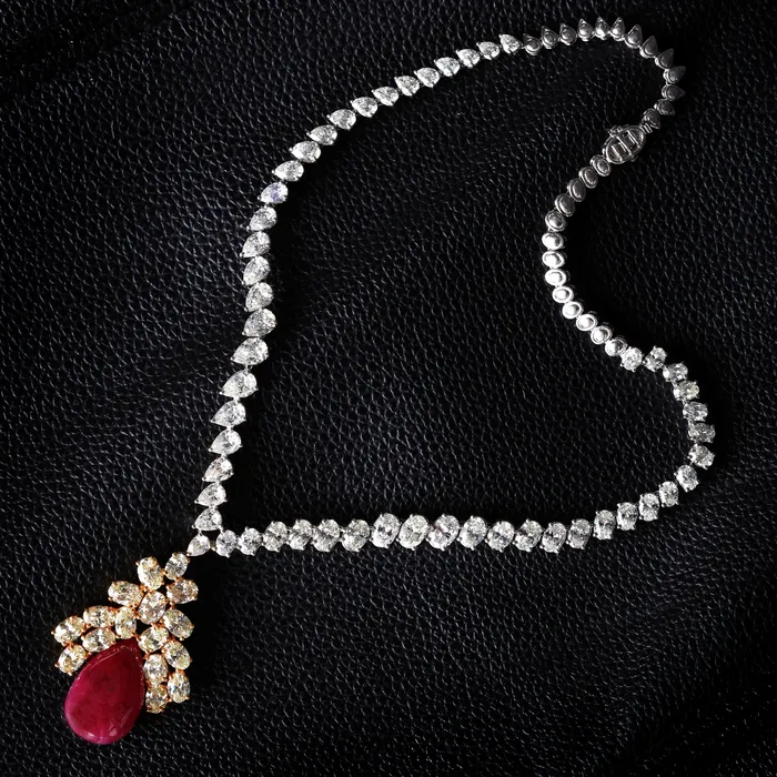 Beauvince Bloom Necklace Earrings Suite 15045 ct Rubies Diamonds in Gold Beauvince Earrings