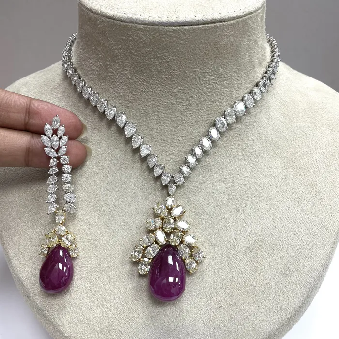 Beauvince Bloom Necklace Earrings Suite 15045 ct Rubies Diamonds in Gold Beauvince Earrings