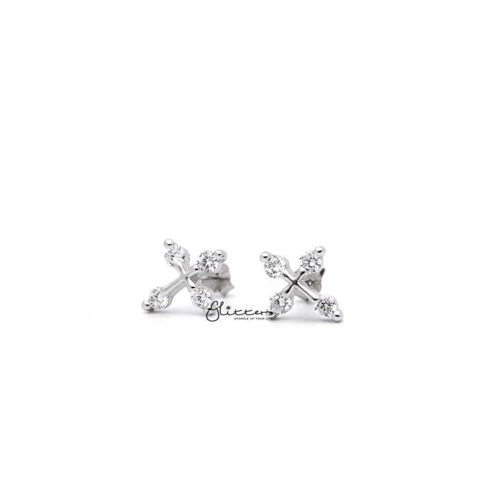 Earrings Glitters Sterling Silver Cross with 4 Cubic Zirconia Stud Earrings