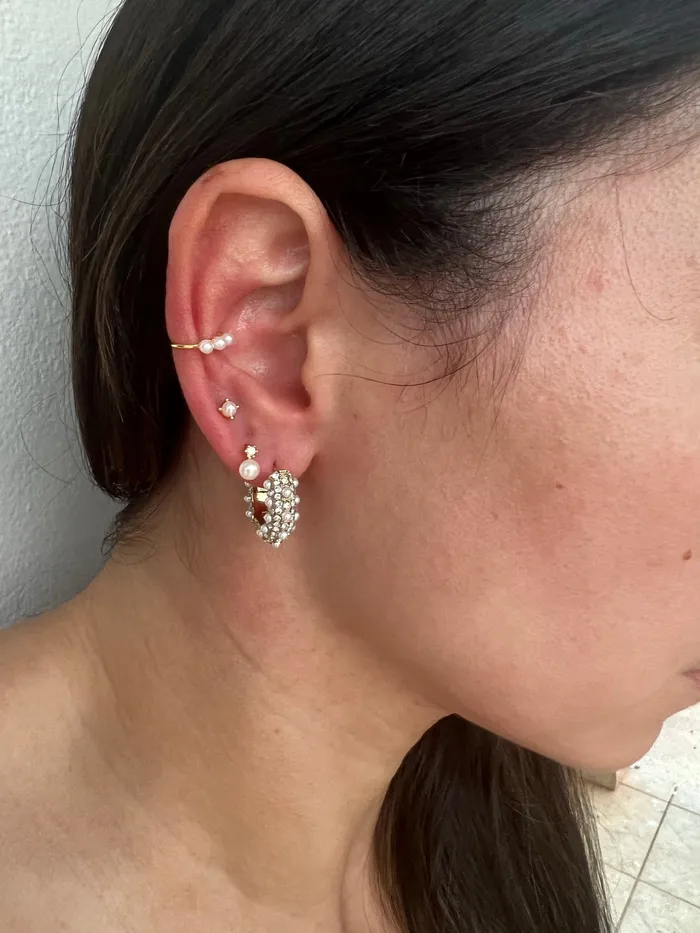 Earrings Tiny pearl studs earrings pau jewelry