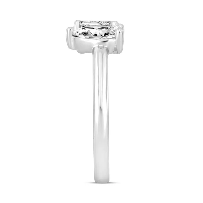 LADIES RING 1CT EMERALDPEAR DIAMOND 14K WHITE GOLD Crown Jewels Coin Rings LADIES RING 1CT EMERALDPEAR DIAMOND 14K WHITE GOLD Crown Jewels Coin Rings