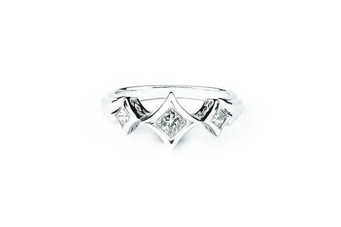 Modern Diamond Engagement Ring 035ctw 14k Crown Jewels Coin Rings
