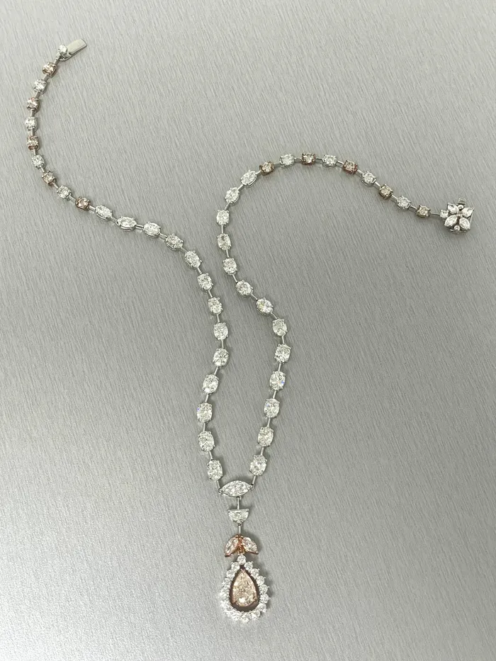 Necklaces Beauvince Beauvince Maira Diamond Necklace 1926 ct Diamonds in Gold
