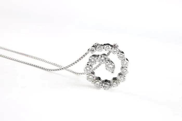 Necklaces Crown Jewels Coin 14k White Gold 155ctw Diamond Spiral Necklace