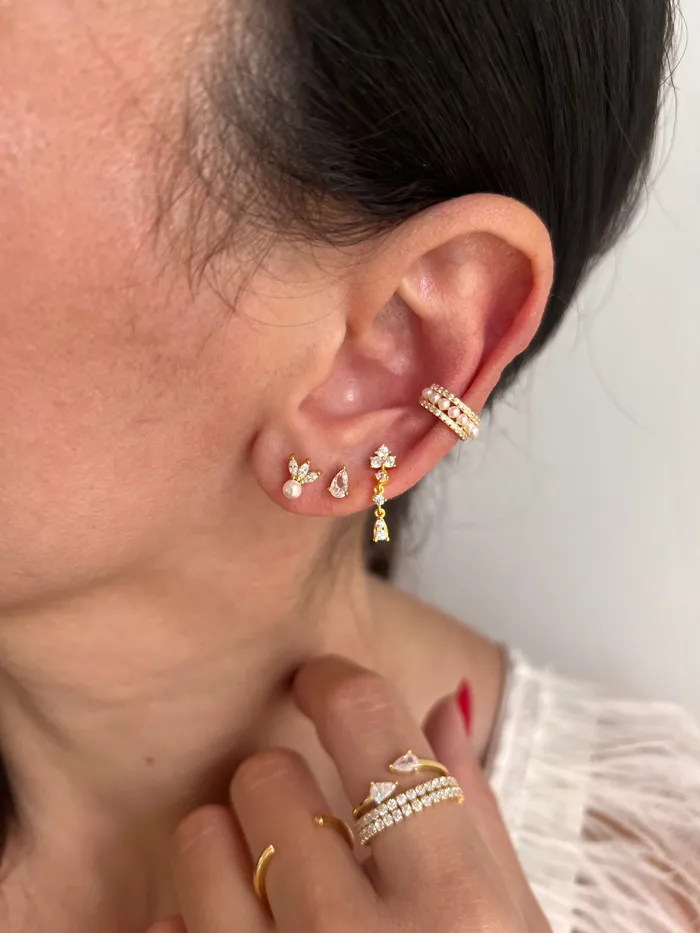 pau jewelry Earrings Pearl flower pave stud earrings