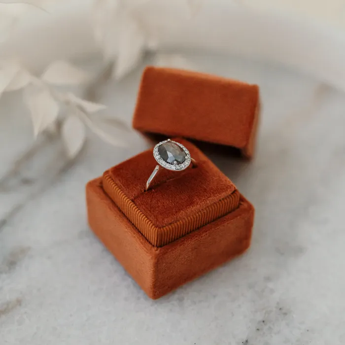 Rings VENVS The Aurora 18k White Size 85 Stone CLR34 Antelope Ring Box Custom Engraving 0 Rings VENVS The Aurora 18k White Size 85 Stone CLR34 Antelope Ring Box Custom Engraving 0