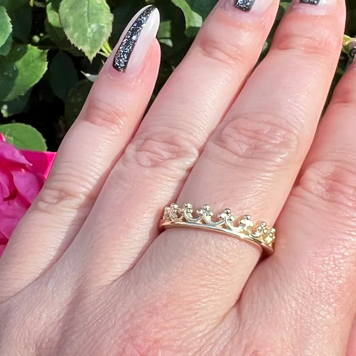 Storyteller by Vintage Magnality Rings Stackable Calling All Queens Crown Ring 14K Rose White Yellow Gold Silver Sizes 49