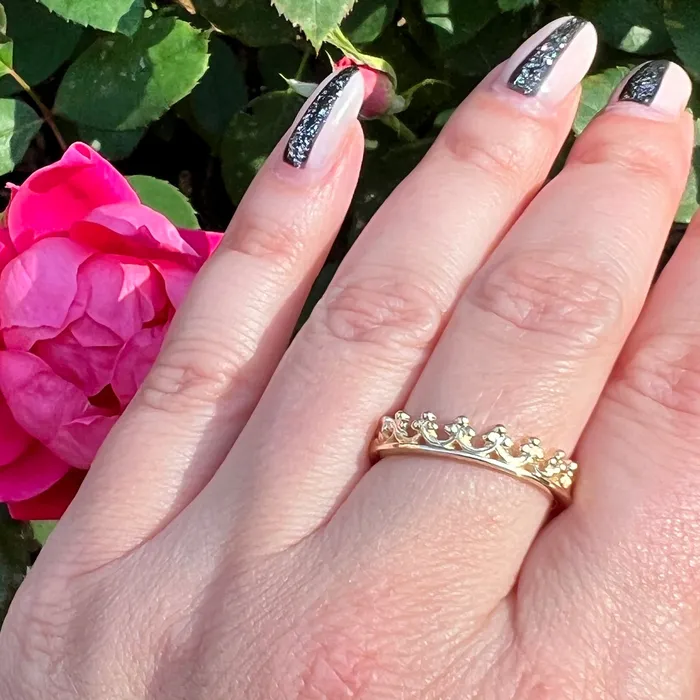 Storyteller by Vintage Magnality Rings Stackable Calling All Queens Crown Ring 14K Rose White Yellow Gold Silver Sizes 49