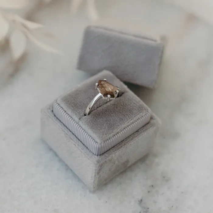 The Aurora 14k White Size 7 Stone MOS8 Rockies Ring Box Custom Engraving 0 VENVS Rings The Aurora 14k White Size 7 Stone MOS8 Rockies Ring Box Custom Engraving 0 VENVS Rings