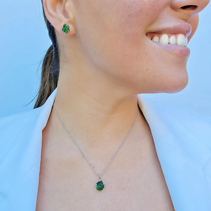 Uniquelan Jewelry Necklaces Raw Green Tourmaline Necklace