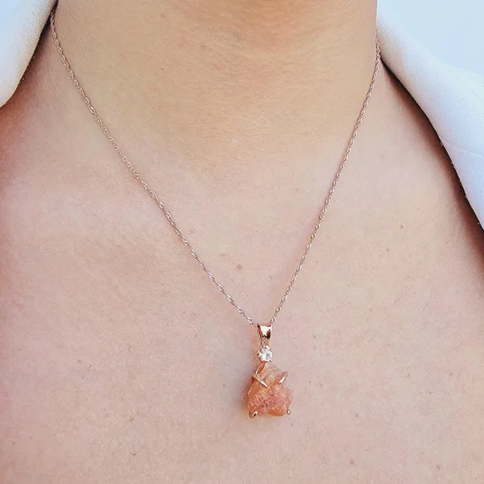 Uniquelan Jewelry Raw Flashy Sunstone Crystal Necklace Necklaces