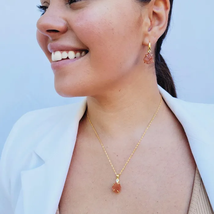 Uniquelan Jewelry Raw Flashy Sunstone Crystal Necklace Necklaces Uniquelan Jewelry Raw Flashy Sunstone Crystal Necklace Necklaces