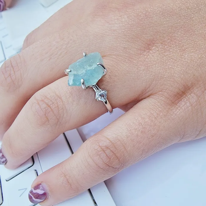 Uniquelan Jewelry Rings Raw Aquamarine Birthstone Ring Uniquelan Jewelry Rings Raw Aquamarine Birthstone Ring