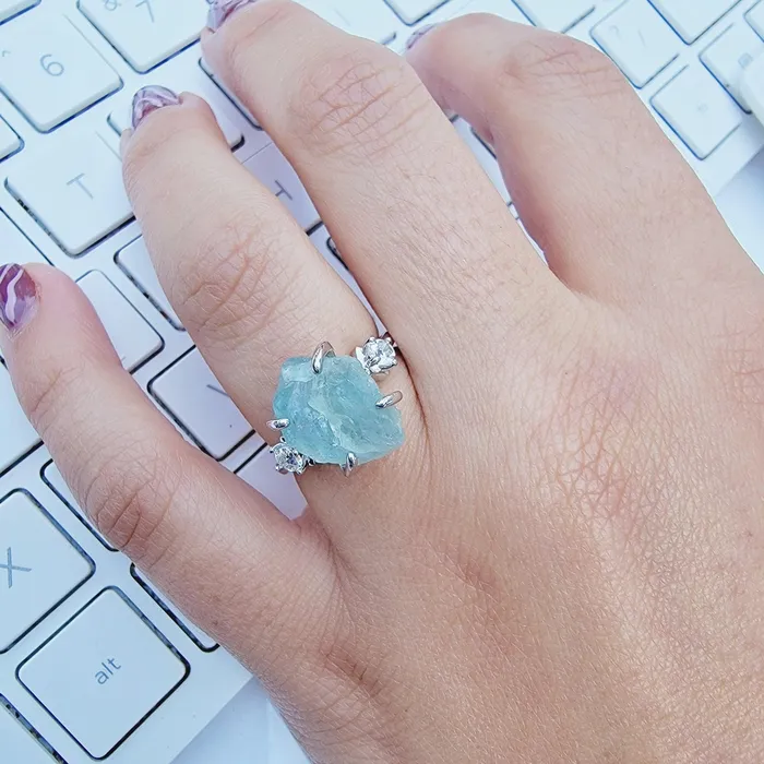 Uniquelan Jewelry Rings Raw Aquamarine Birthstone Ring Uniquelan Jewelry Rings Raw Aquamarine Birthstone Ring